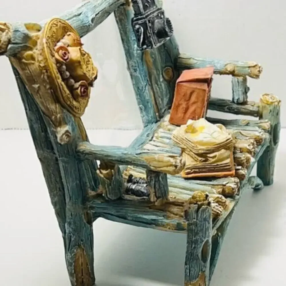 Unique Collections Frame distressed bench wood frame